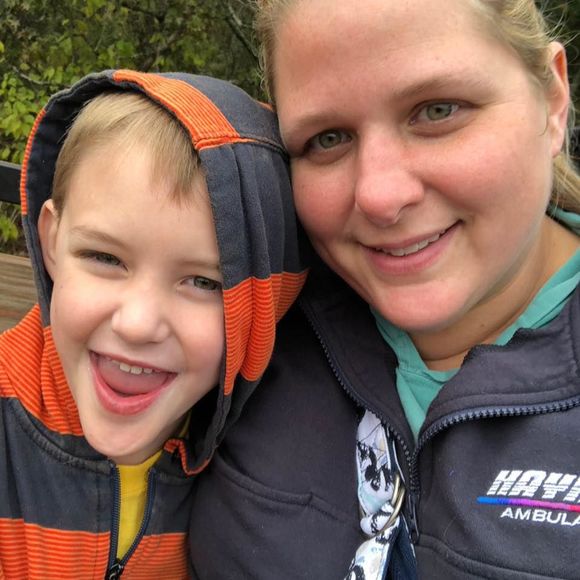 Meet your Posher, Julia - Picture 1 of 1